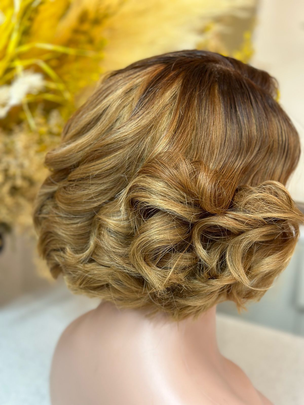 Glueless Curled Hair